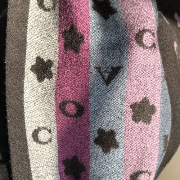 Luxurious Black Multicolor Stars and Stripes 100% wool. - Picture 2 of 5